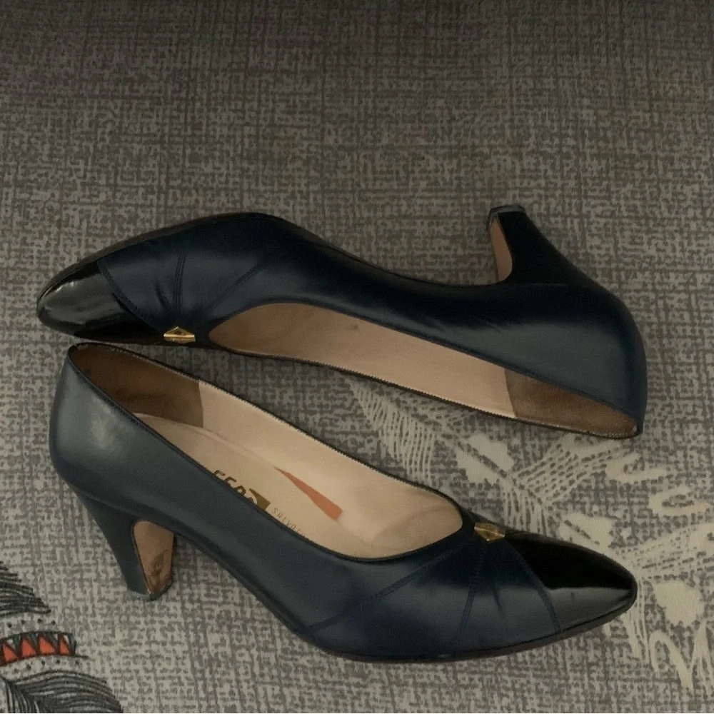Salvatore Ferragamo Pump